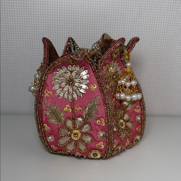 Ethnic Indian Wear Handbags - Ethnic Indian Wear Pink and Gold Floral Clutch